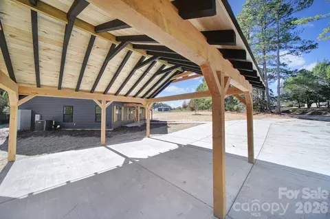 Exterior - 230 E Doc Garris Rd, Lancaster, SC 29720 photo 6 of 8