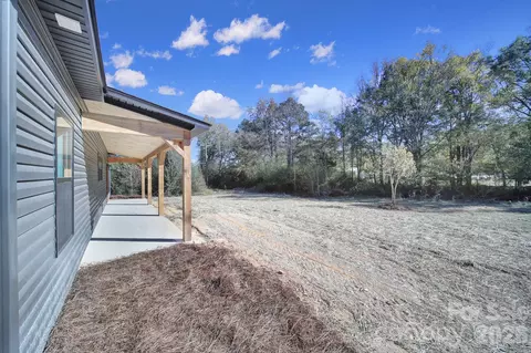 Exterior - 230 E Doc Garris Rd, Lancaster, SC 29720 photo 7 of 8