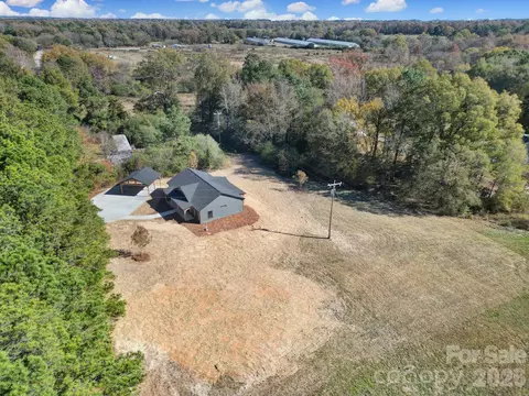 View/Area - 230 E Doc Garris Rd, Lancaster, SC 29720 photo 1 of 6