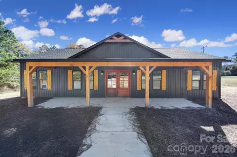 Exterior - 230 E Doc Garris Rd, Lancaster, SC 29720 photo 3 of 8