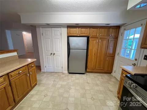 136 Lantern Ct, Troy, NC 27371 photo 11