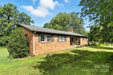 149 Liz Dr, Statesville, NC 28625