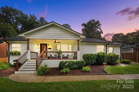 5600 Murrayhill Rd, Charlotte, NC 28210