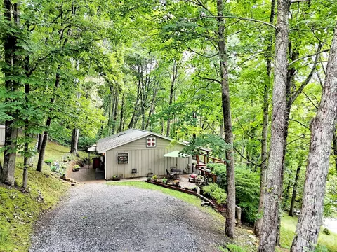 Exterior - 346 Wendy Way, Clyde, NC 28721 photo 19 of 20