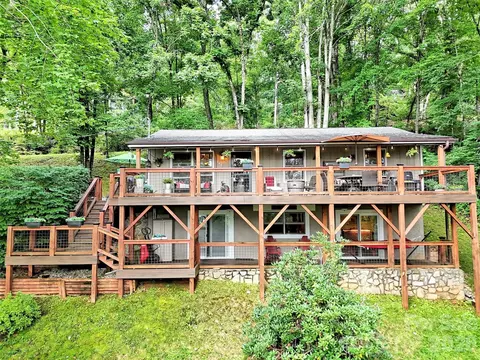 Exterior - 346 Wendy Way, Clyde, NC 28721 photo 3 of 20