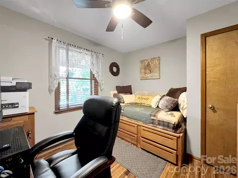 Bedroom - 346 Wendy Way, Clyde, NC 28721 photo 3 of 5