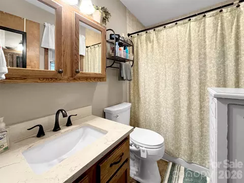 Bath - 346 Wendy Way, Clyde, NC 28721 photo 1 of 4