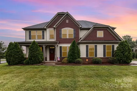 2003 Seefin Ct, Indian Trail, NC 28079