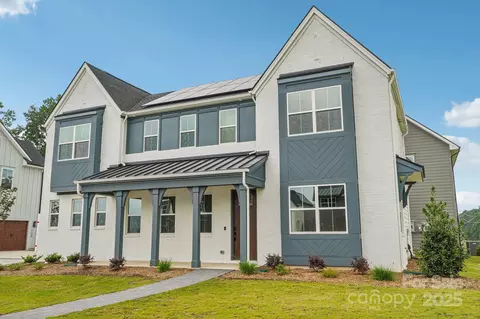 708 Flare Dr, Tega Cay, SC 29708