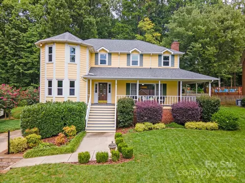 16527 Grapperhall Dr, Huntersville, NC 28078