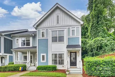 2104 Vision Dr, Charlotte, NC 28203
