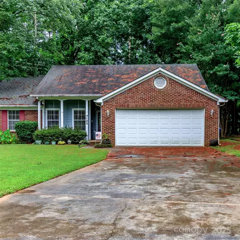 7102 Chattanooga Ln, Mint Hill, NC 28227