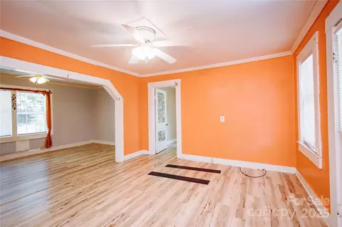 Living - 41 Miller Ave, Marion, NC 28752 photo 5 of 6