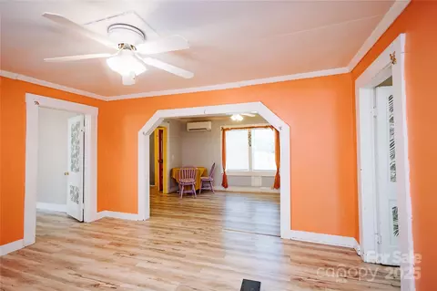 Living - 41 Miller Ave, Marion, NC 28752 photo 4 of 6