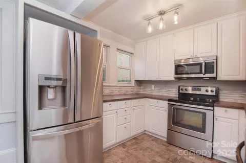 Kitchen - 809 Walker St, Kannapolis, NC 28081 photo 1 of 2