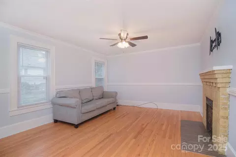 Living - 809 Walker St, Kannapolis, NC 28081 photo 2 of 5