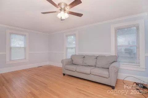 Living - 809 Walker St, Kannapolis, NC 28081 photo 3 of 5