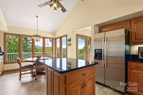 Kitchen - 1860 Hickory, Boone, NC 28607 photo 3 of 5