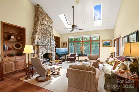 Living - 1860 Hickory, Boone, NC 28607 photo 1 of 2