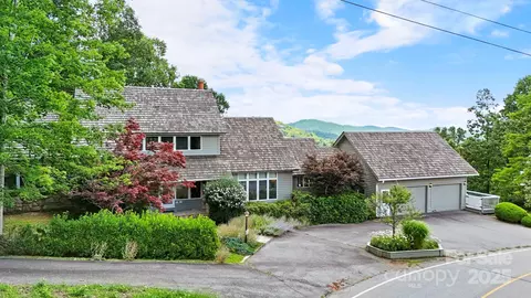 1860 Hickory, Boone, NC 28607