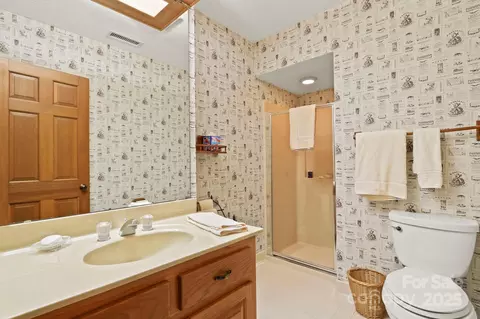 Bath - 1860 Hickory, Boone, NC 28607 photo 5 of 5