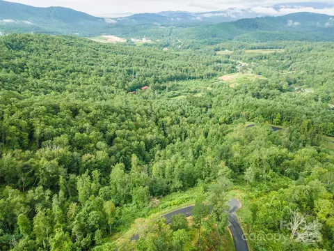 Summit View Parkway, Spruce Pine, NC 28777