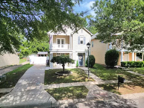 1917 Stroud Park Ct, Charlotte, NC 28206