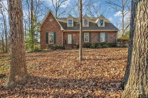 1330 Burtonwood Cir, Charlotte, NC 28212