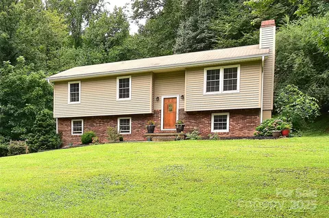 76 Melton Rd, Candler, NC 28715