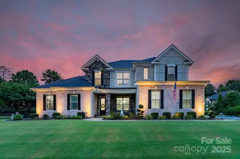 8700 Whitehawk Hill Rd, Waxhaw, NC 28173