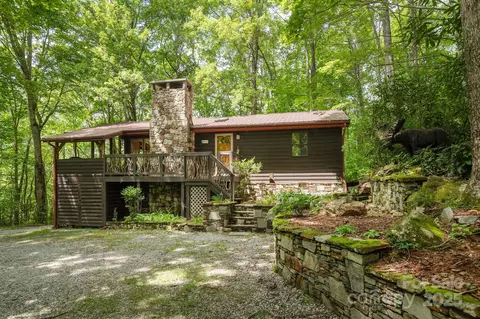 3014 Slick Fisher Rd, Lake Toxaway, NC 28747