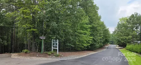 15 Hidden Lake Parkway #15, Nebo, NC 28761