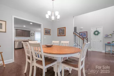 Dining - 2539 Arnold Dr, Monroe, NC 28110 photo 2 of 4
