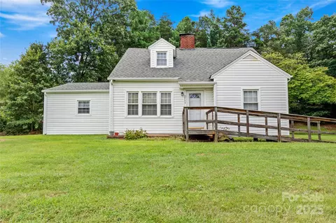 3753 Prides Rd, East Bend, NC 27018