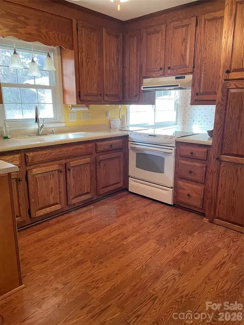 Kitchen - 135 Devon Dr, Salisbury, NC 28147 photo 2 of 3