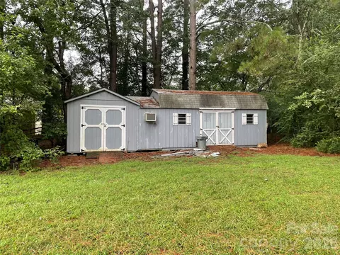 Exterior - 135 Devon Dr, Salisbury, NC 28147 photo 3 of 3