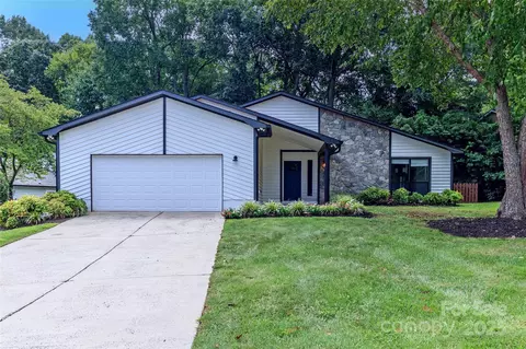 4020 Bon Rea Dr, Charlotte, NC 28226