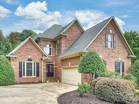 7122 The Grns, Charlotte, NC 28277