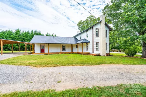 Exterior - 4645 Rifle Range Rd, Conover, NC 28613 photo 5 of 11