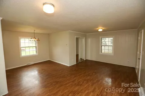 Living - 101 Hemlock Dr, Salisbury, NC 28147 photo 3 of 5