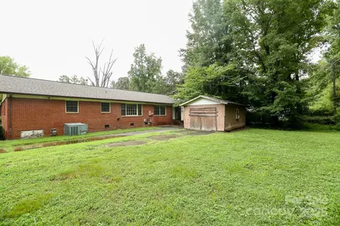 Exterior - 101 Hemlock Dr, Salisbury, NC 28147 photo 4 of 5