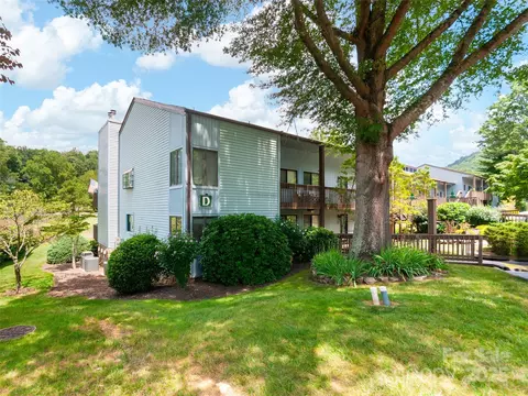 87 Willow D-1 Rd #D-1, Waynesville, NC 28786