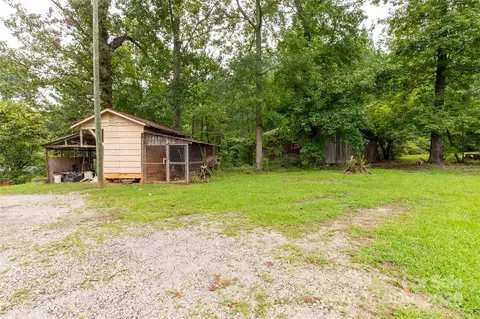 Exterior - 2163 Golf Course Rd, Lancaster, SC 29720 photo 10 of 10