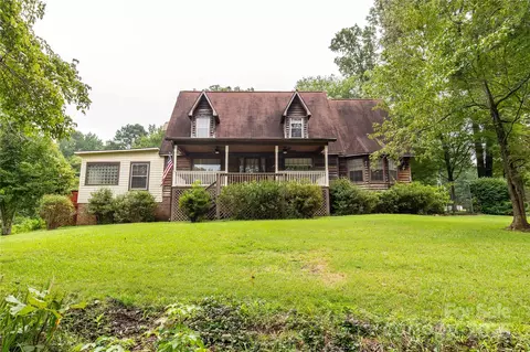 Exterior - 2163 Golf Course Rd, Lancaster, SC 29720 photo 7 of 10
