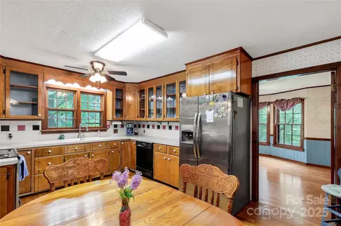 Kitchen - 2163 Golf Course Rd, Lancaster, SC 29720 photo 1 of 3