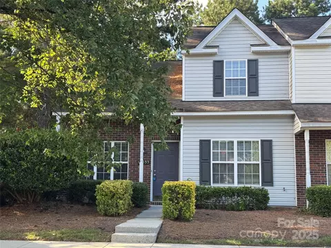 12533 Bluestem Ln, Charlotte, NC 28277