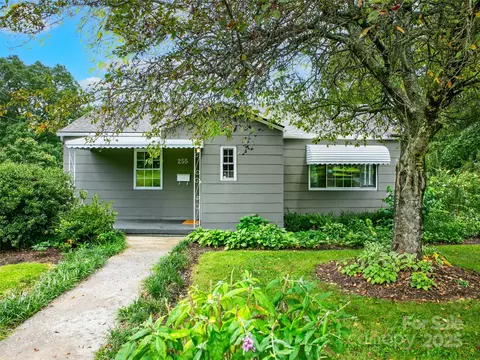 255 N Country Club Rd, Brevard, NC 28712