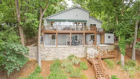 10017 Bora Bora Dr, Fort Mill, SC 29708