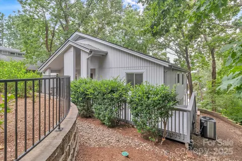 10017 Bora Bora Dr, Fort Mill, SC 29708 photo 5