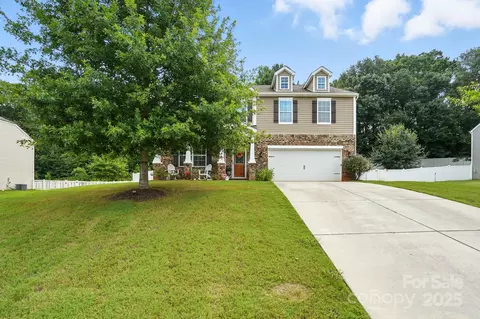 120 Rippling Water Dr, Mount Holly, NC 28120